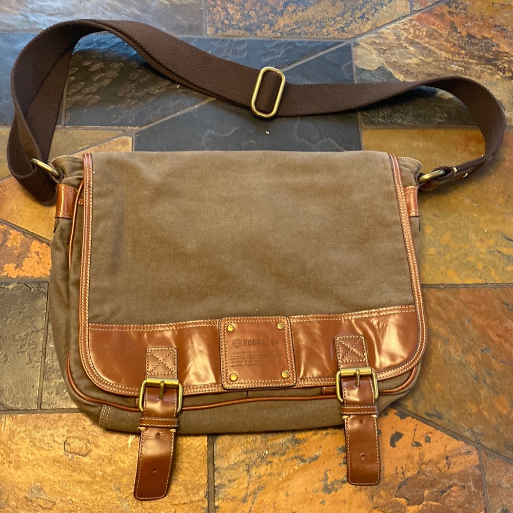 Men’s FOSSIL messenger bag